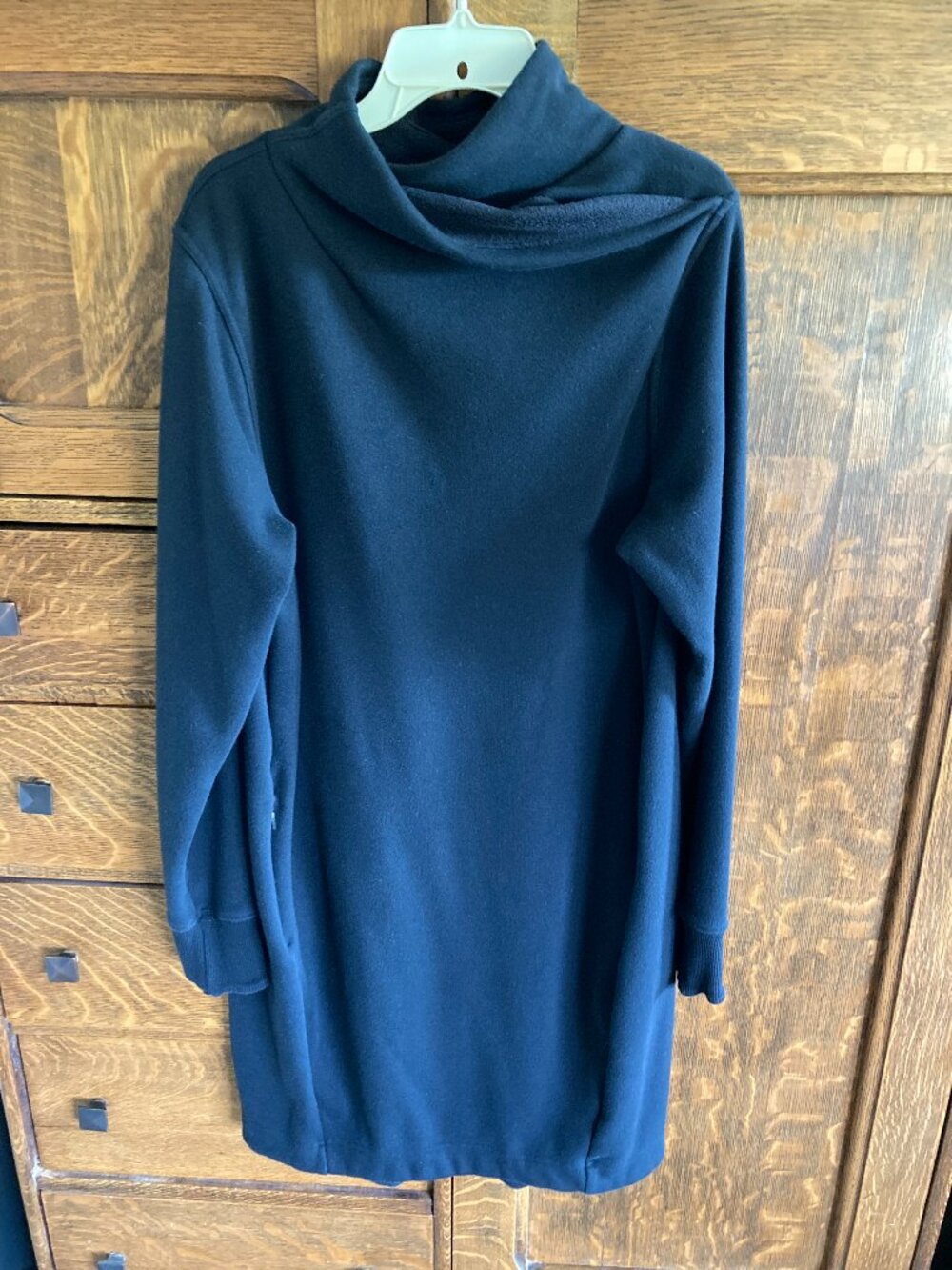 Athleta Cozy Karma Black Sweatshirt Dress, Large, Excellent Used Condition